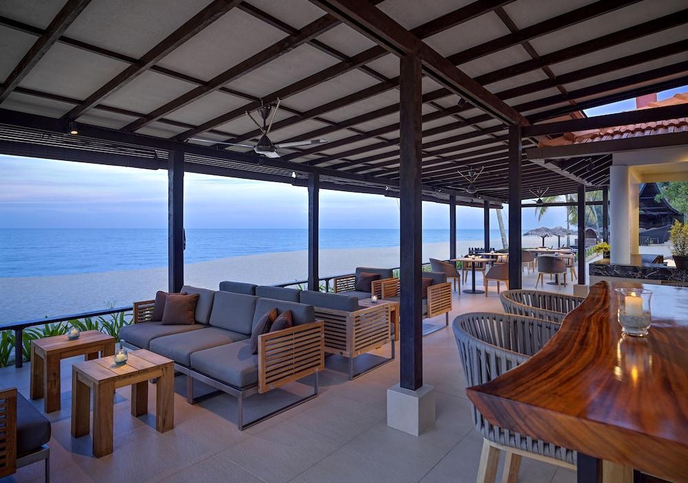 Hyatt Regency Kuantan Resort Exterior foto The Beach Club